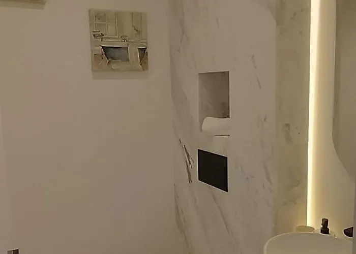 Iconroma Apartment